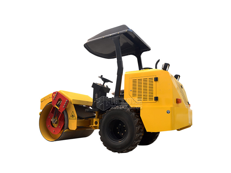 XD3.5t小型振動(dòng)壓路機(jī)